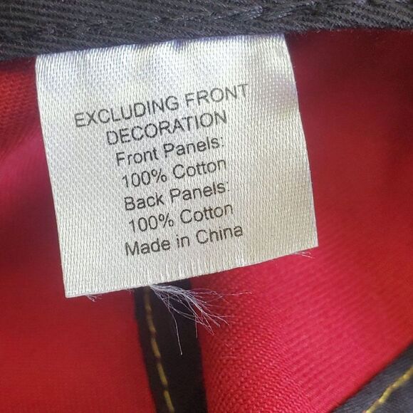 Harry Potter Gryffindor Patch Cap Hat Red Black Snapback Universal Studios - Picture 9 of 10